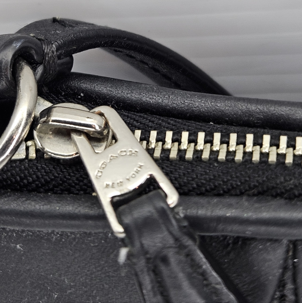 Coach New York Colette Black Pleated Leather Mini Clutch – Wristlet Purse F52153 - Picture 10 of 16